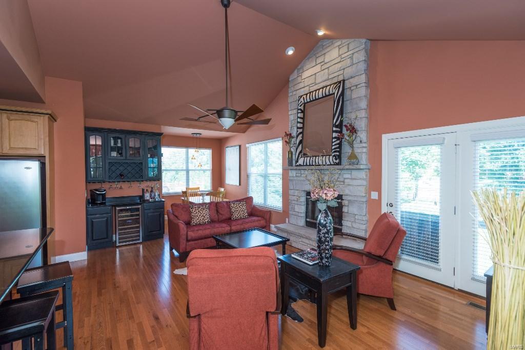 723 Castle Tower Drive Ballwin, MO 63021 - Photo 17 of 40