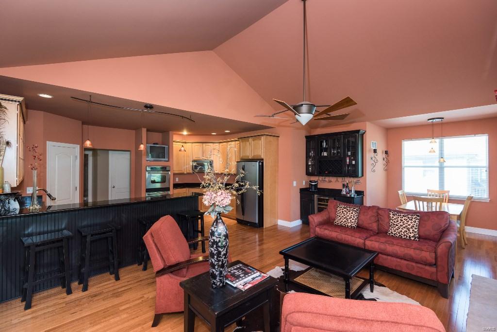 723 Castle Tower Drive Ballwin, MO 63021 - Photo 18 of 40