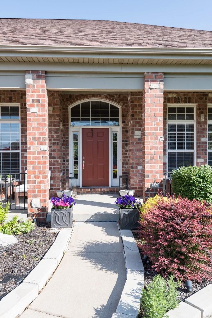 723 Castle Tower Drive Ballwin, MO 63021 - Photo 3 of 40