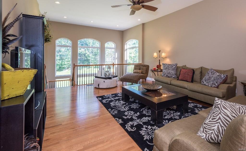 723 Castle Tower Drive Ballwin, MO 63021 - Photo 10 of 40