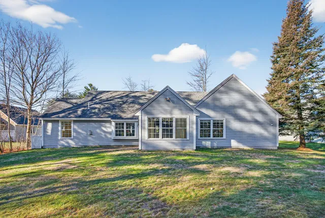 $750,000 | 9 Coralburst Lane, Scarborough, ME 04074