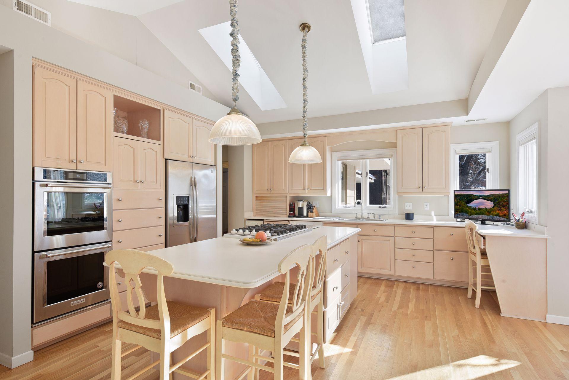 6021 Pine Grove Road Edina, MN 55436 - Photo 8 of 26 Gallery Image 8