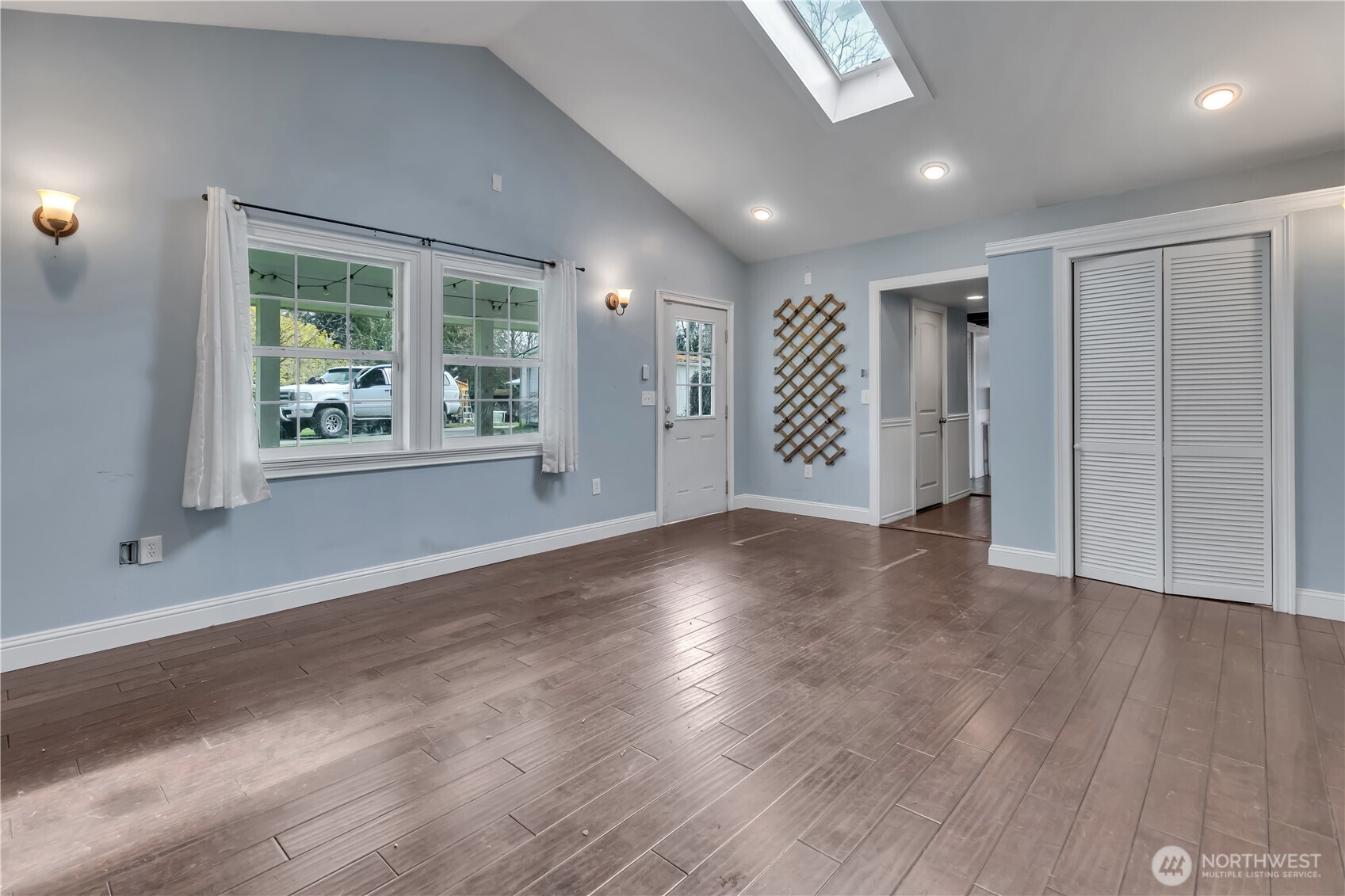 24809 Southeast 235th Street Maple Valley, WA 98038 - Photo 4 of 35