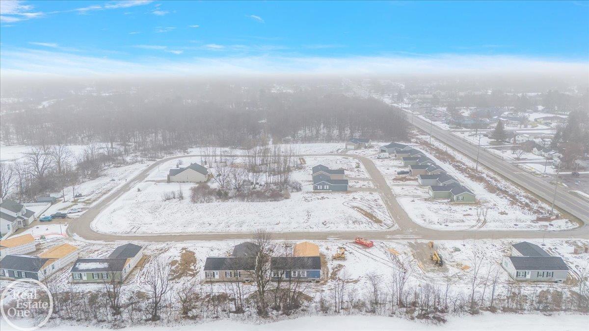 4267 Sugar Maple Run, Unit #13 Flint, MI 48506 - Photo 12 of 18