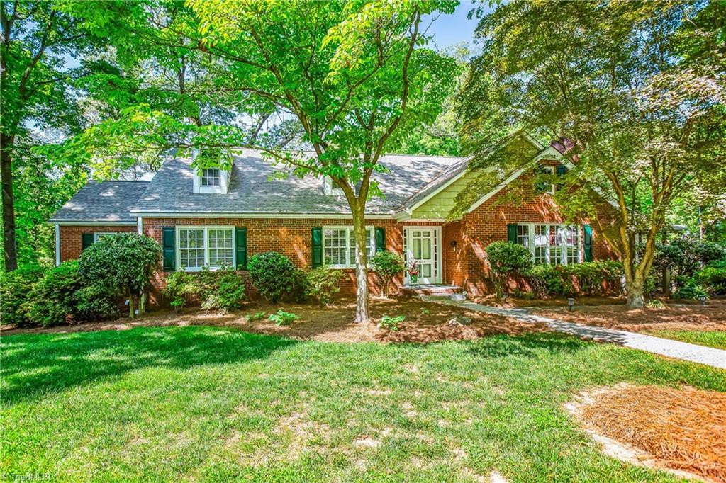 3275 Nottingham Road Winston-Salem, NC 27104 - Photo 3 of 50 Gallery Image 3