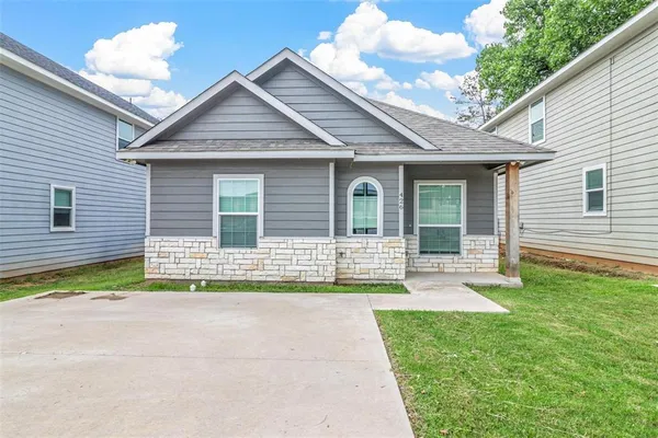 $1,650 | 426 West Coffin Street, Denison, TX 75020