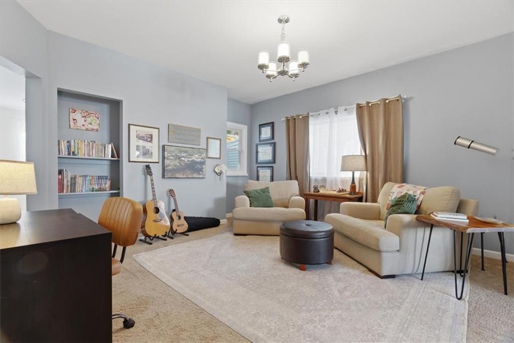 246 Dunseith Street Pittsburgh, PA 15213 - Photo 8 of 36 Gallery Image 8