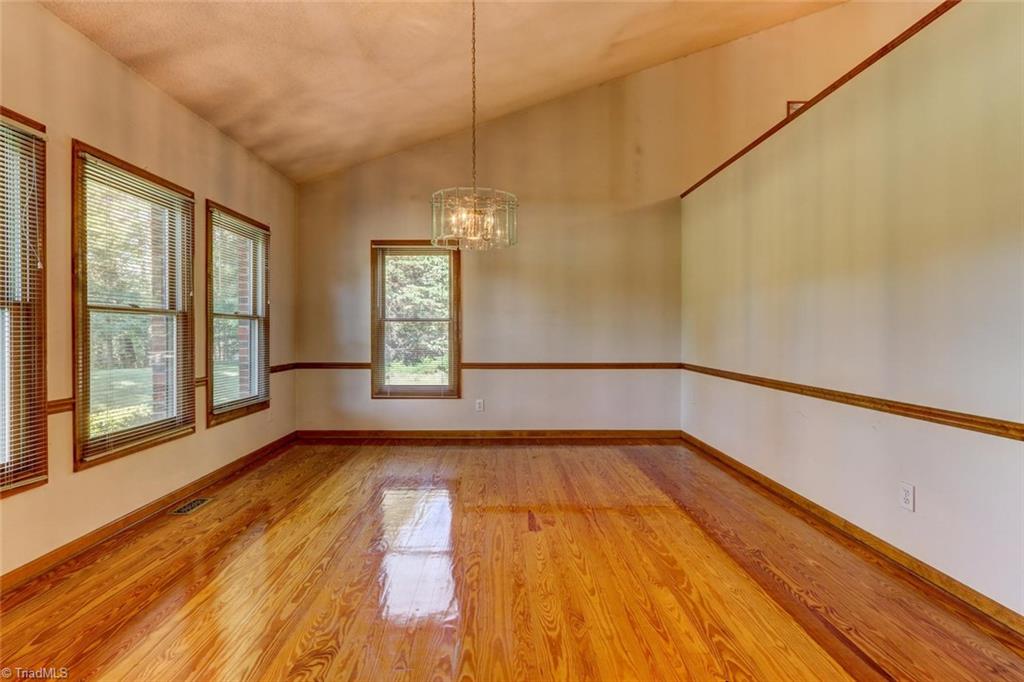 424 Settle Bridge Road Reidsville, NC 27320 - Photo 11 of 30