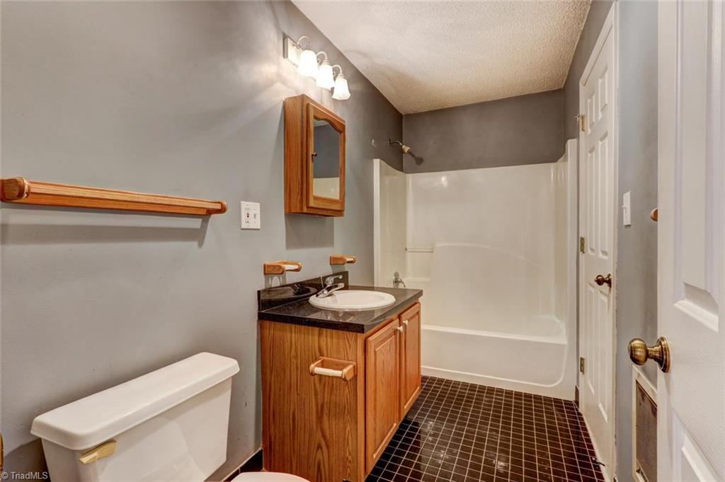 424 Settle Bridge Road Reidsville, NC 27320 - Photo 22 of 30