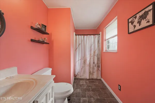 $252,000 | 194 Meadowview Lane, Decatur, TN 37322