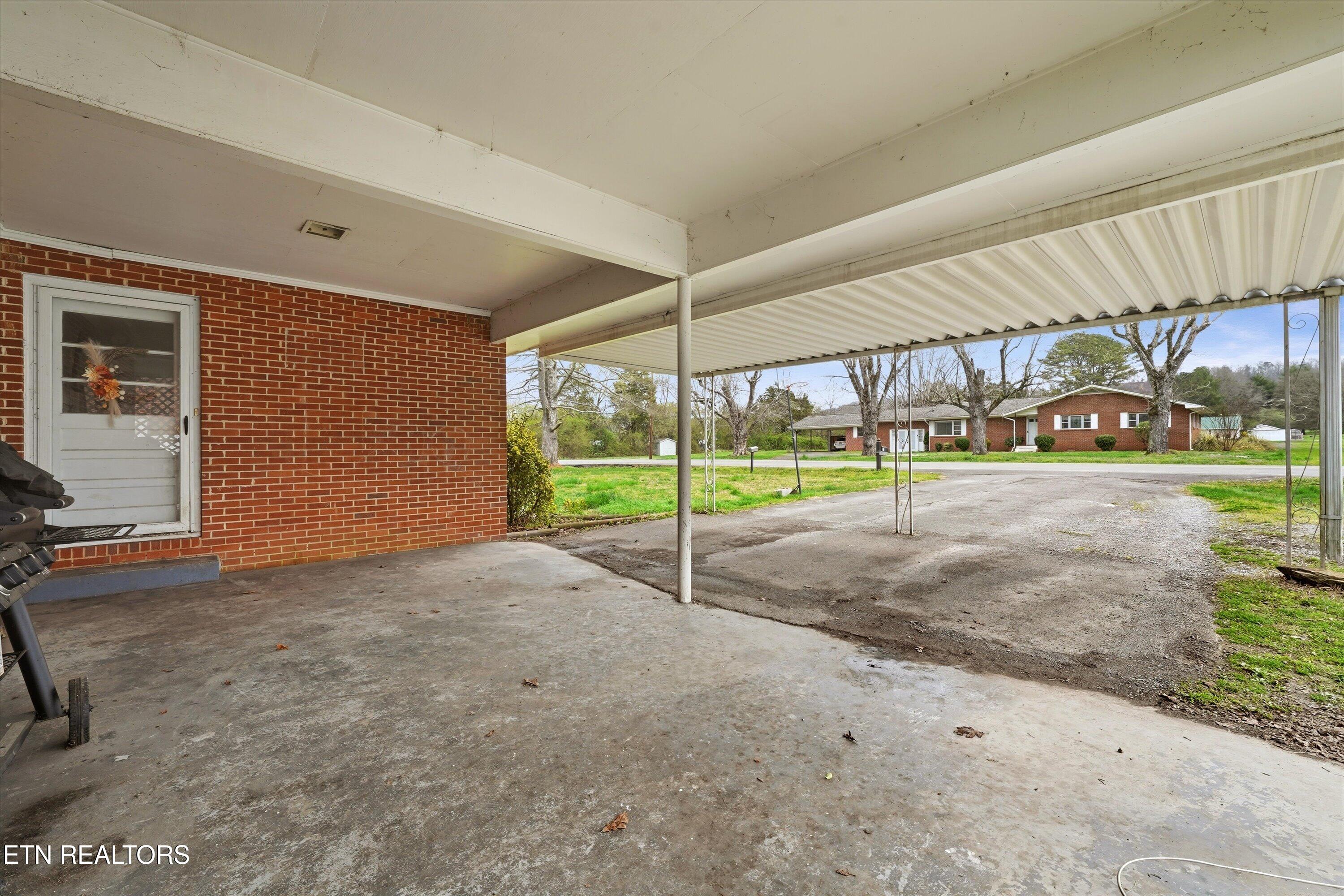 194 Meadowview Lane Decatur, TN 37322 - Photo 4 of 31 04-194 Meadowview Ln 22