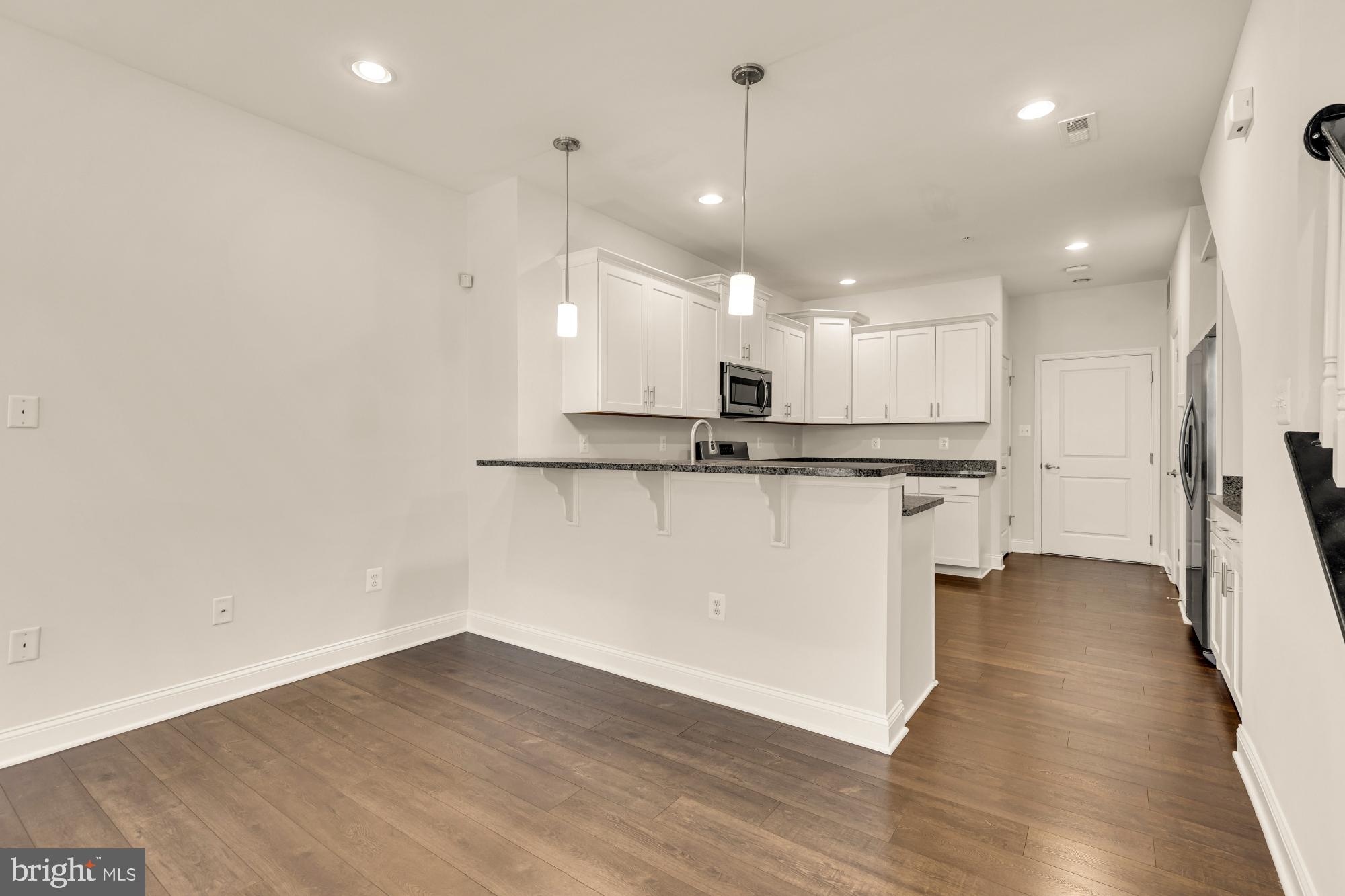 7551 Crowley Street, Unit B Hanover, MD 21076 - Photo 9 of 33 Dining / Kitchen