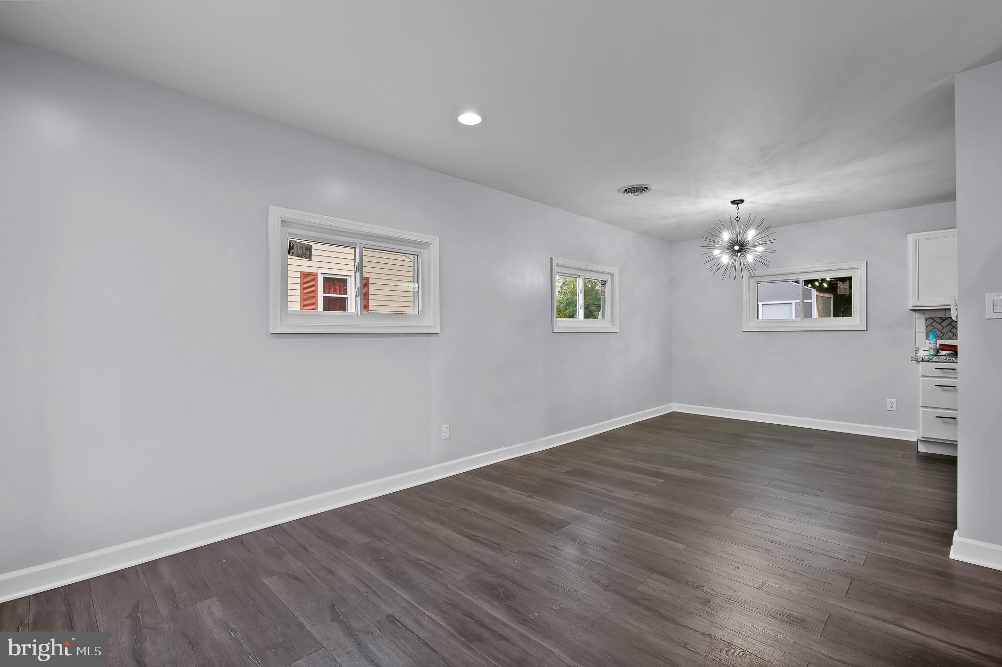 137 Winder Road New Castle, DE 19720 - Photo 3 of 20 Entry