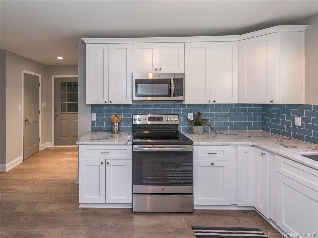 2572 Lake Shore Road South Denver, NC 28037 - Photo 9 of 31 Gallery Image 9