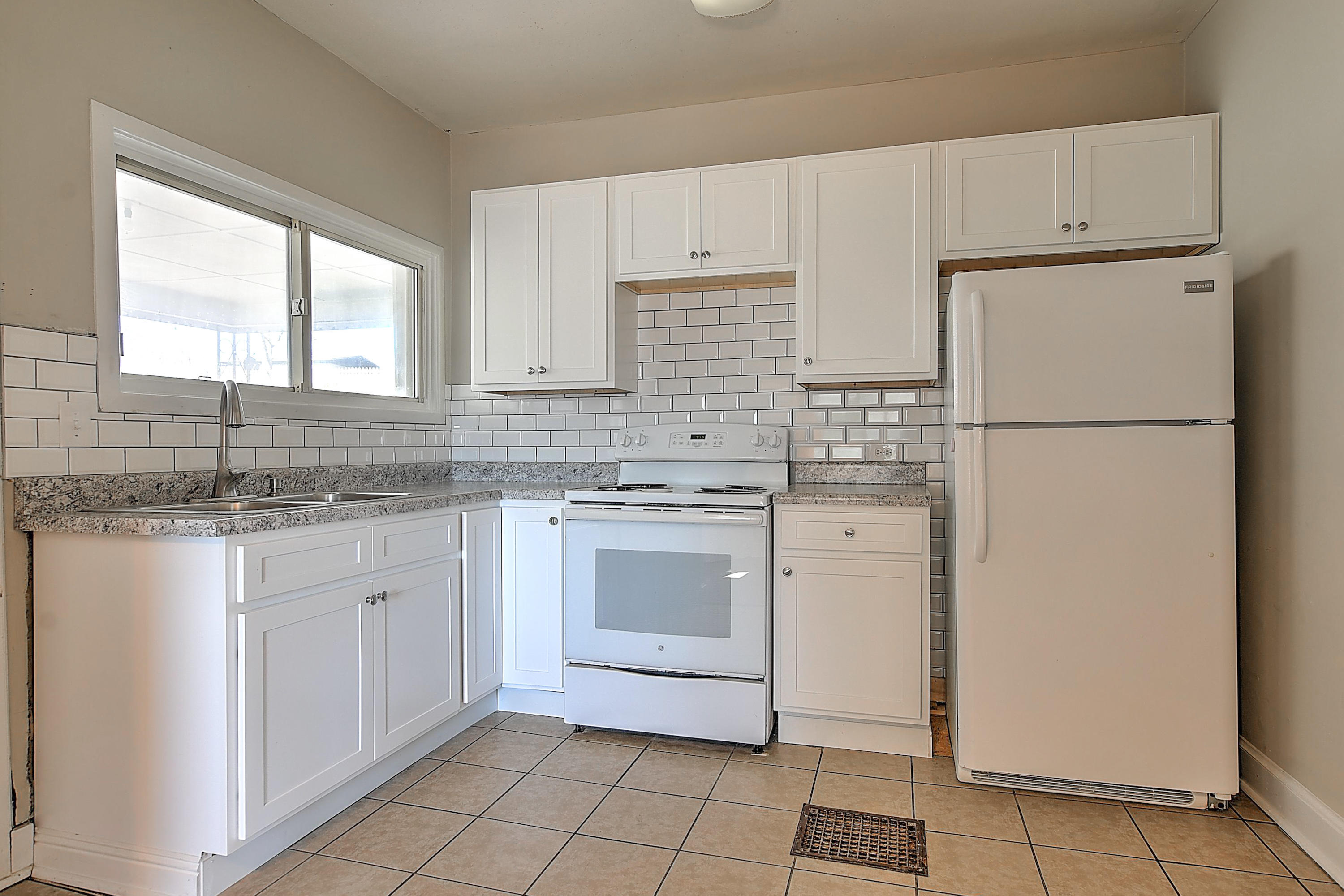 2235 West Pines Road Afton, TN 37616 - Photo 34 of 47 2235 W Pines Rd-34