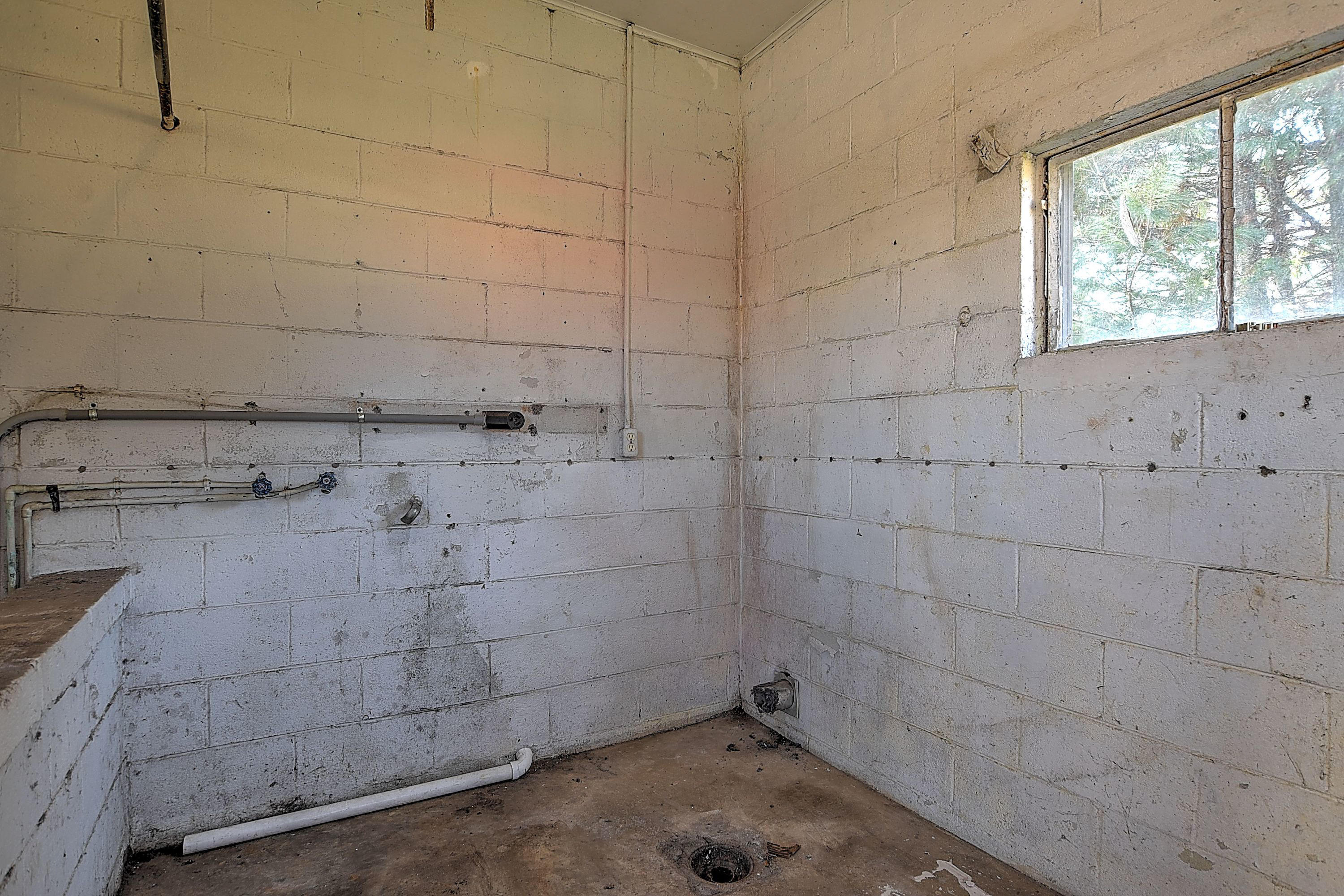 2235 West Pines Road Afton, TN 37616 - Photo 46 of 47 2235 W Pines Rd-46