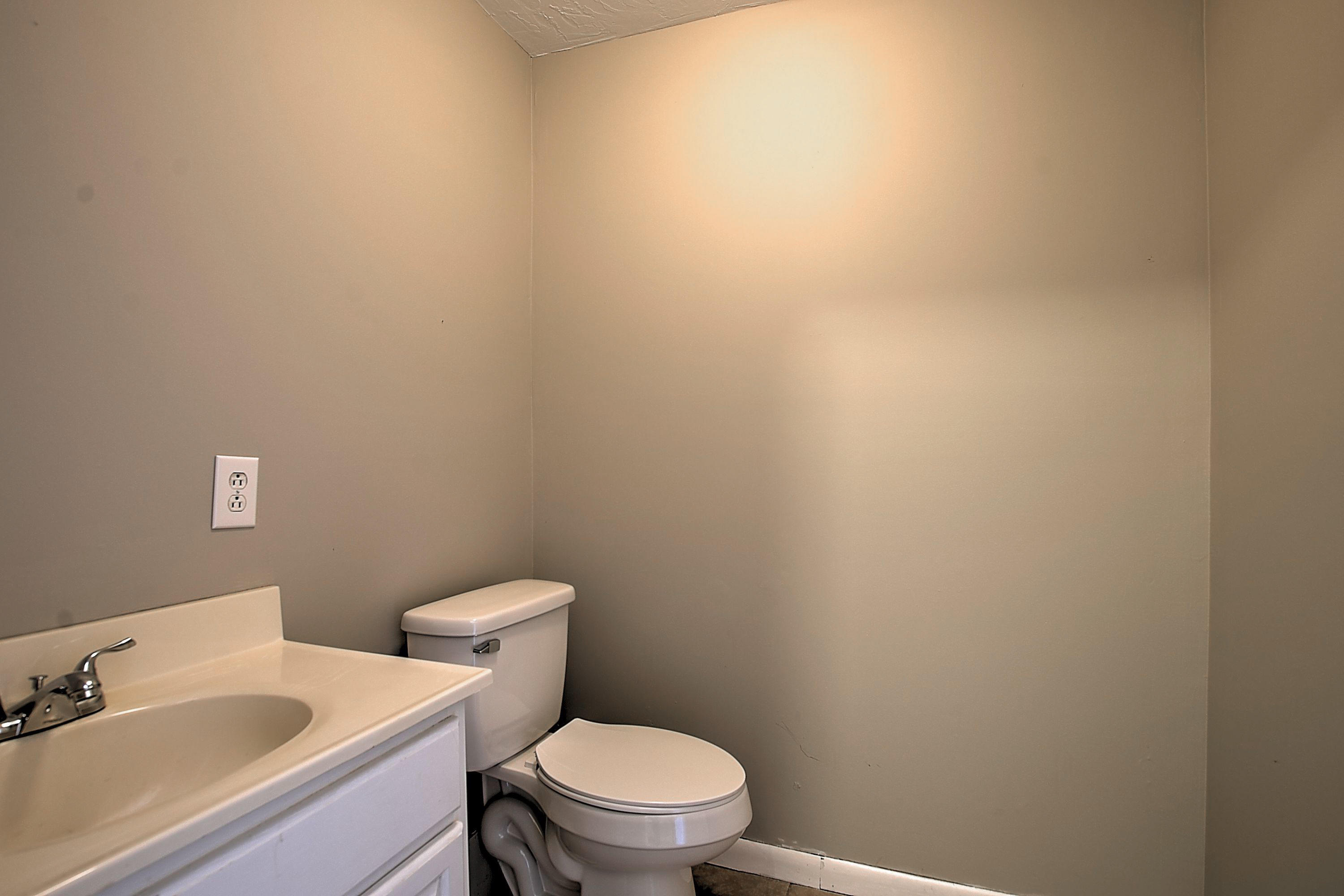 2235 West Pines Road Afton, TN 37616 - Photo 6 of 47 2235 W Pines Rd-6