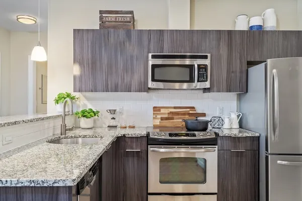 $4,600 | 11 West Broadway, Unit 506, Boston, MA 02127