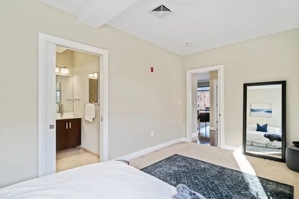 $4,600 | 11 West Broadway, Unit 506, Boston, MA 02127