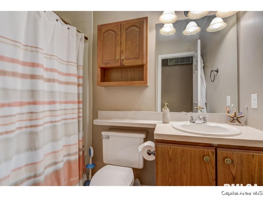 1604 Brenda Court Springfield, IL 62702 - Photo 10 of 22