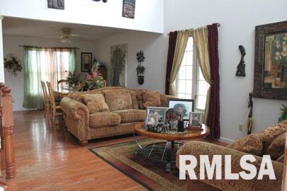 18054 Monroe Road Johnston City, IL 62951 - Photo 13 of 39 Gallery Image 13