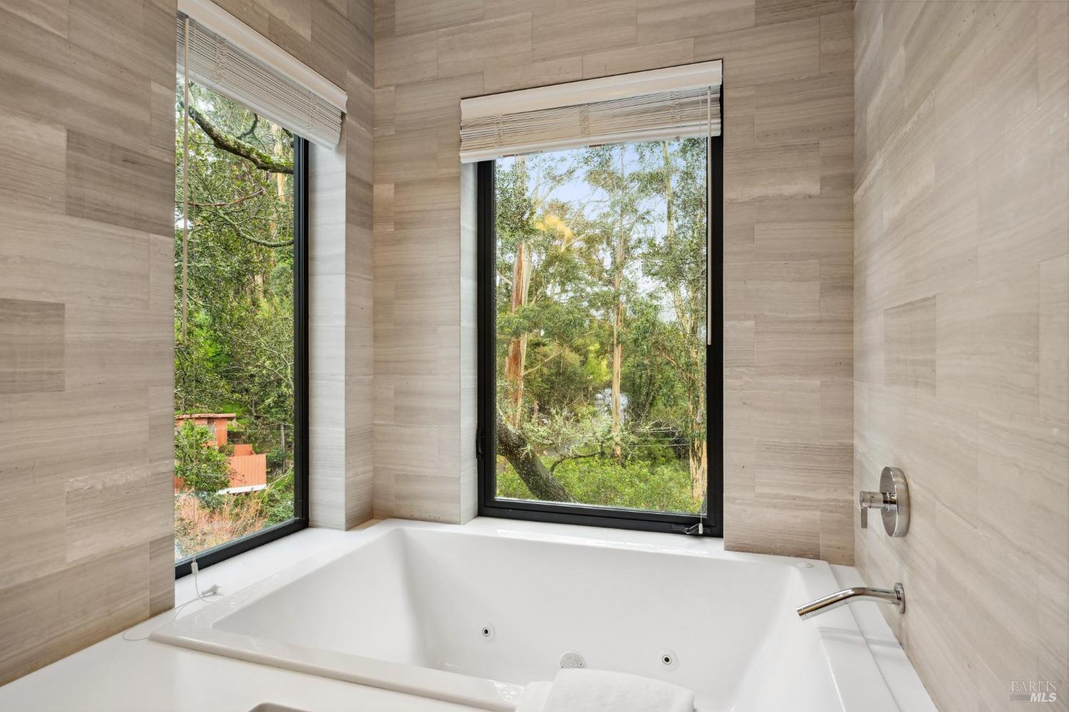 23 Janes Street Mill Valley, CA 94941 - Photo 21 of 32 a bathroom with a bathtub and window
