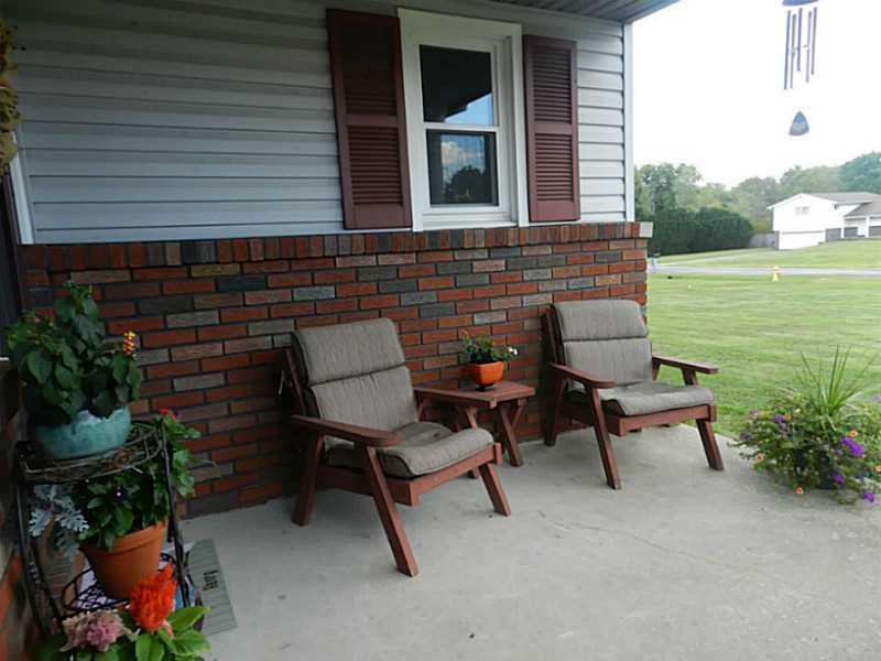412 Aiken Road New Castle, PA 16101 - Photo 2 of 22 Exterior Front.