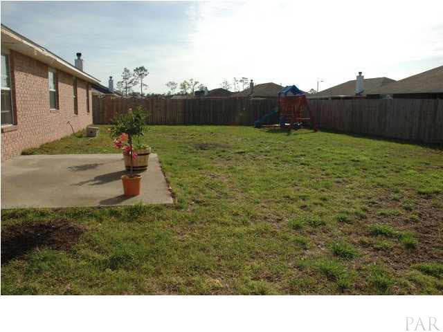 123 Gunwale Road Pensacola, FL 32507 - Photo 8 of 8 Backyard