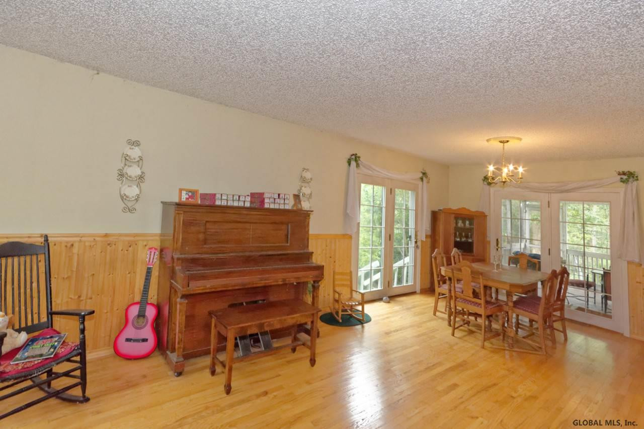 226 Boght Road Colonie, NY 12189 - Photo 11 of 42 Photo 11
