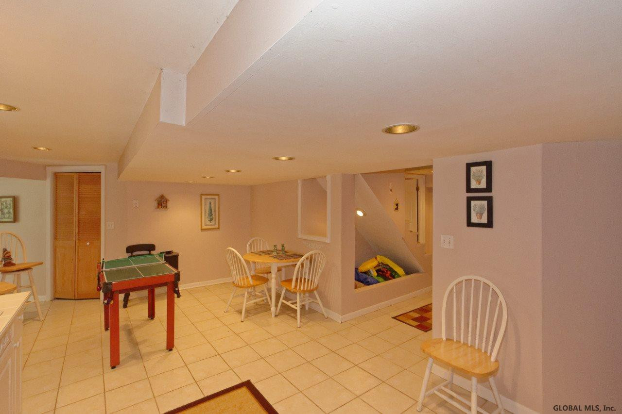 226 Boght Road Colonie, NY 12189 - Photo 30 of 42 Photo 30