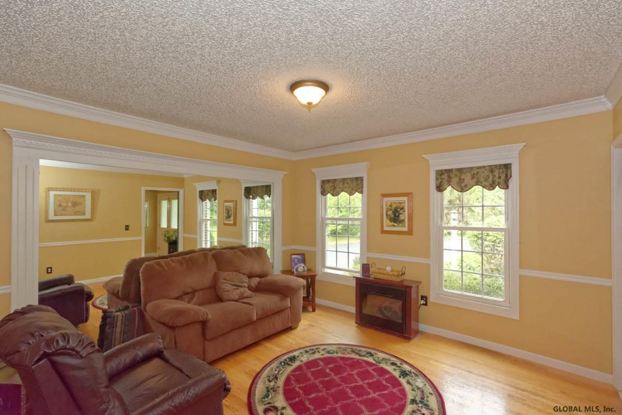 226 Boght Road Colonie, NY 12189 - Photo 9 of 42 Photo 9