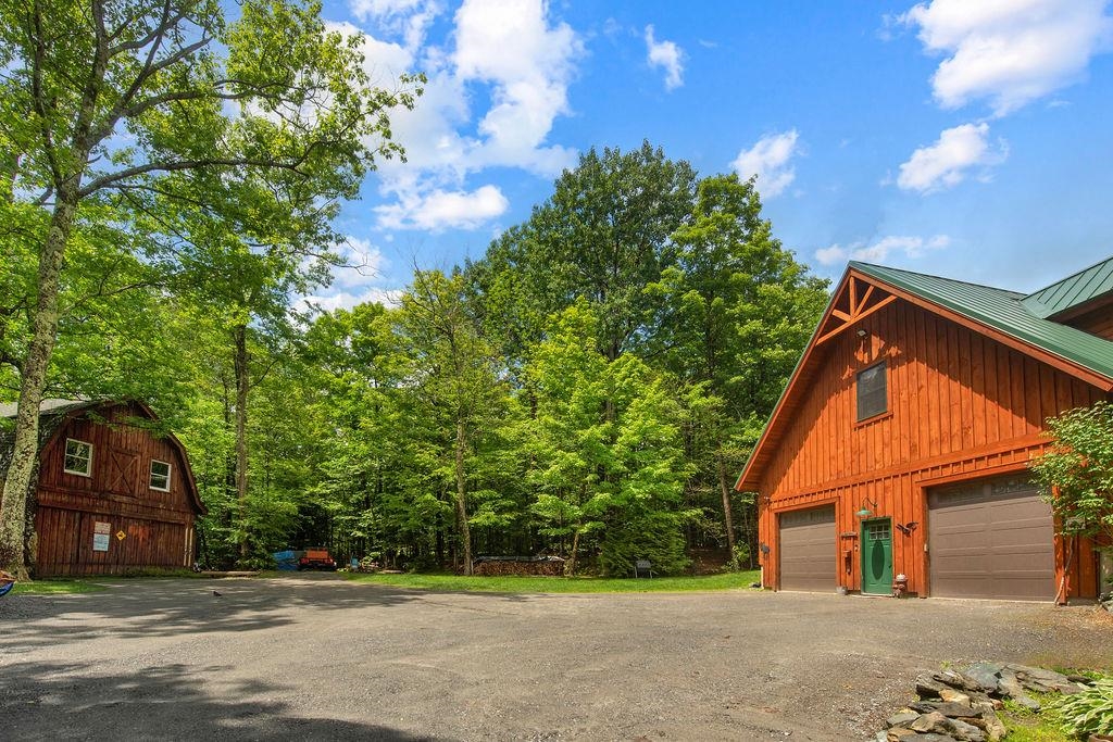 482 East Dover Road Wardsboro, VT 05355 - Photo 4 of 48