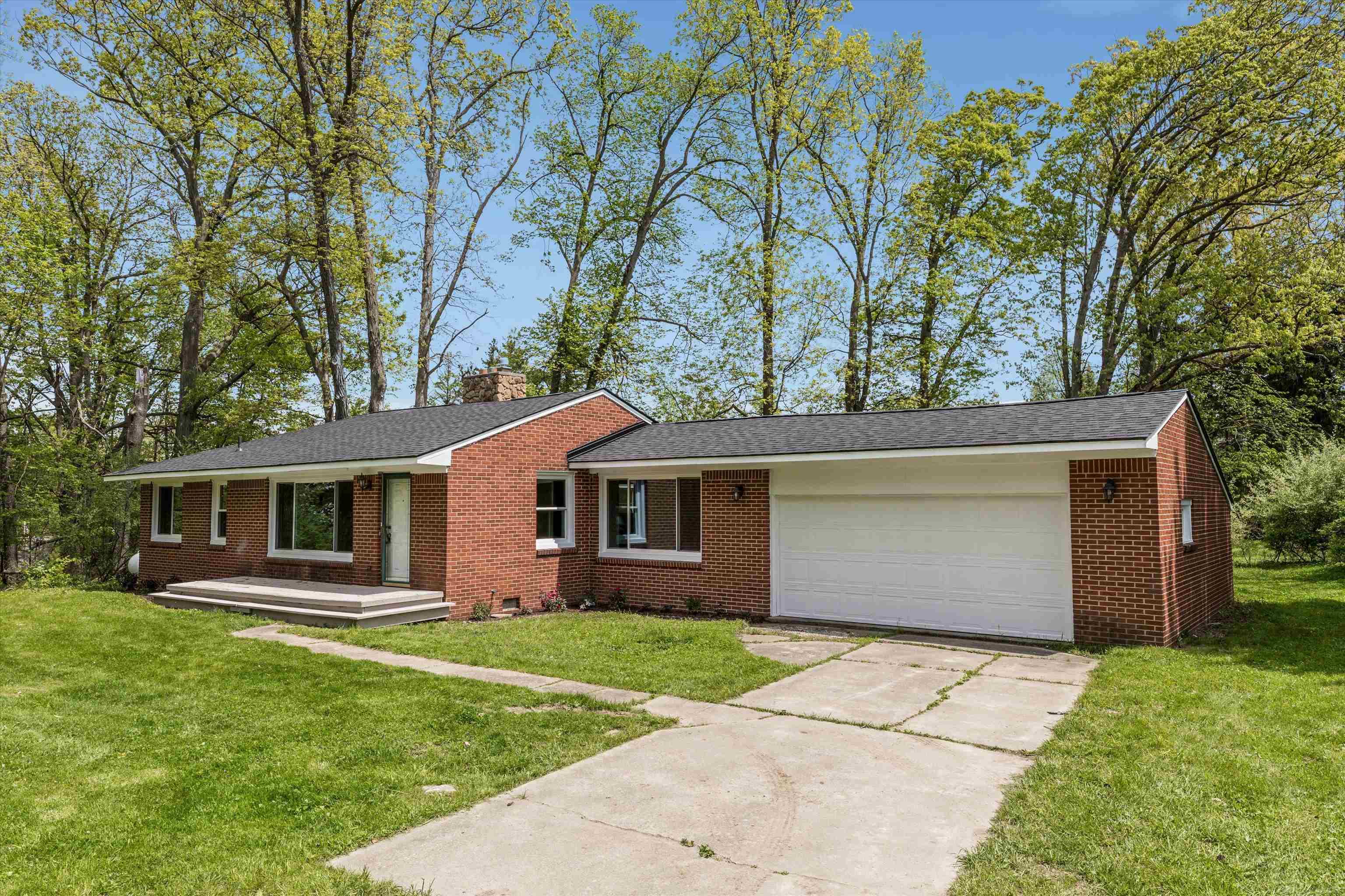 2900 Haley Road White Lake, MI 48383 - Photo 2 of 28 50109153-1.JPG