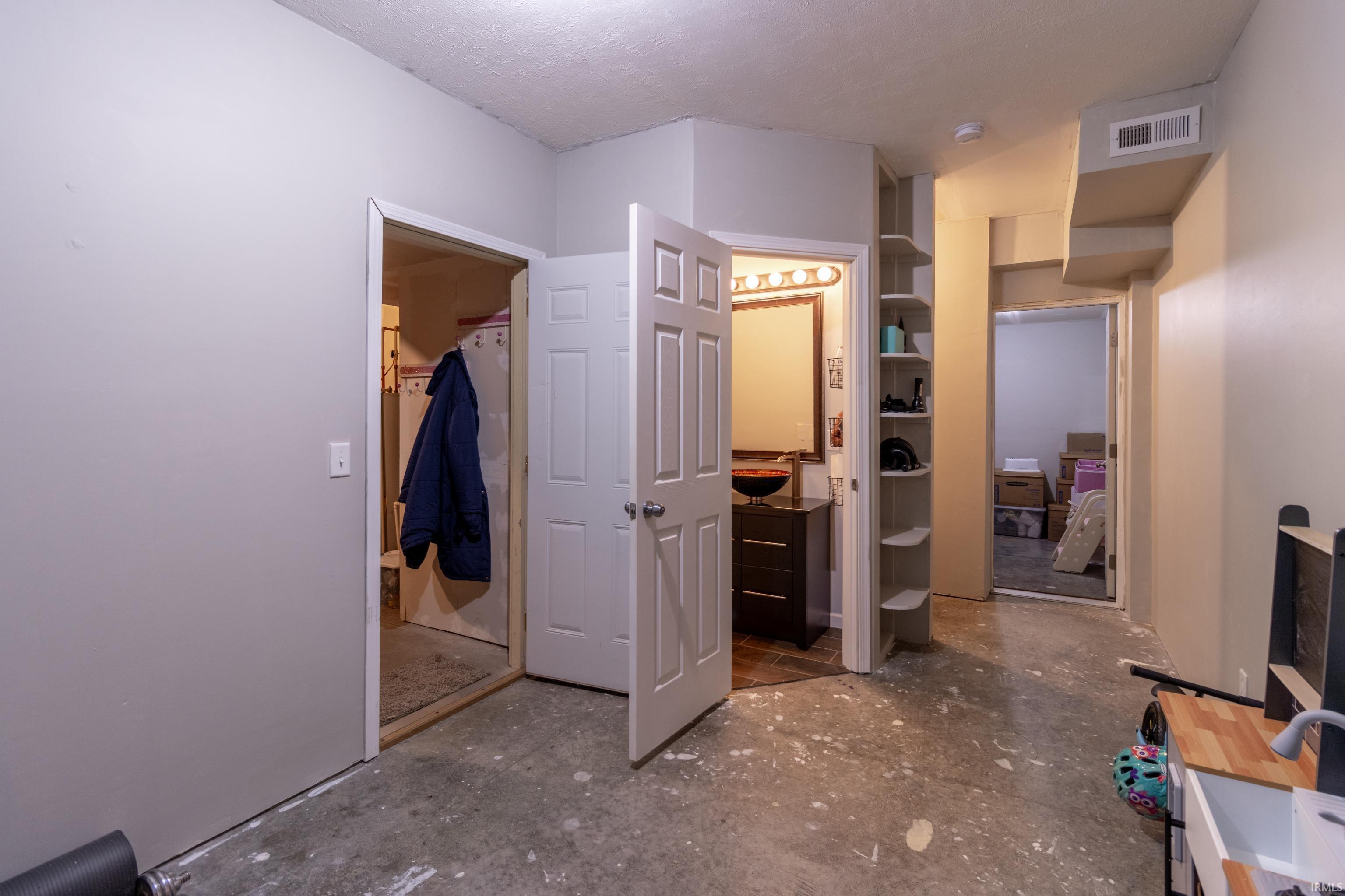 2595 South Addisyn Lane Bloomington, IN 47403 - Photo 27 of 36