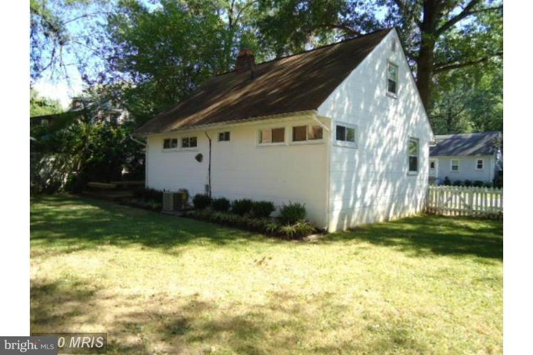 803 Dryden Street Silver Spring, MD 20901 - Photo 15 of 22 Exterior (Rear)