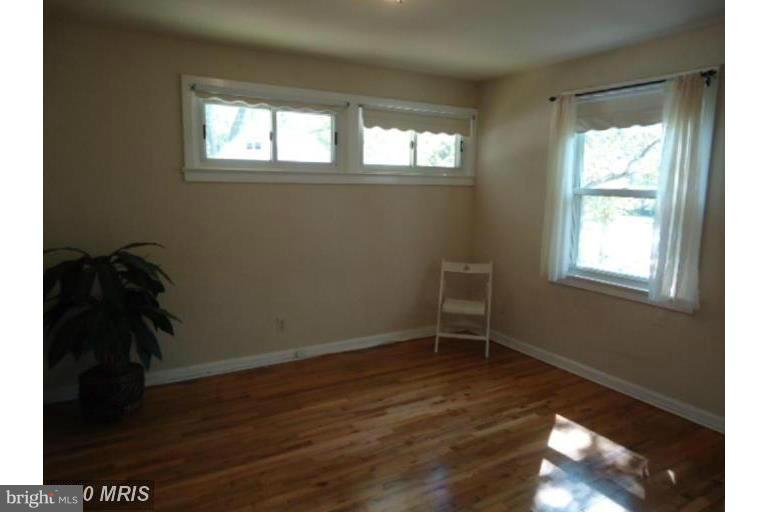 803 Dryden Street Silver Spring, MD 20901 - Photo 8 of 22 Bedroom