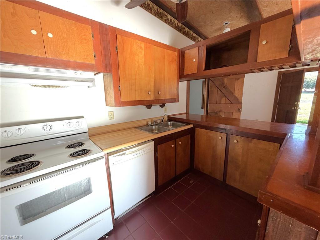 3065 Greenhouse Road Winston-Salem, NC 27127 - Photo 7 of 25