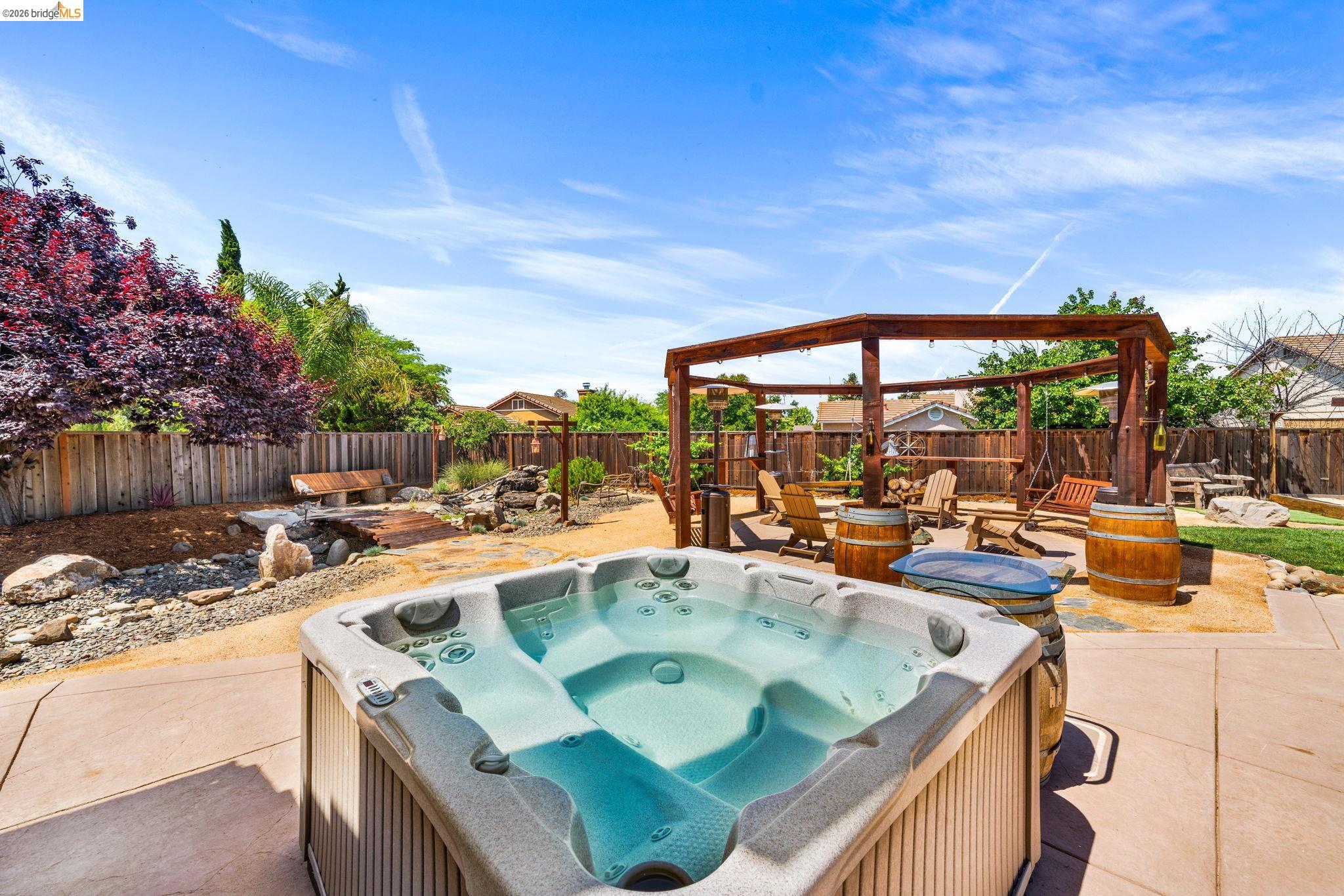 1186 El Rio Court Livermore, CA 94551 - Photo 29 of 60 Outdoor spa tub on a concrete patio