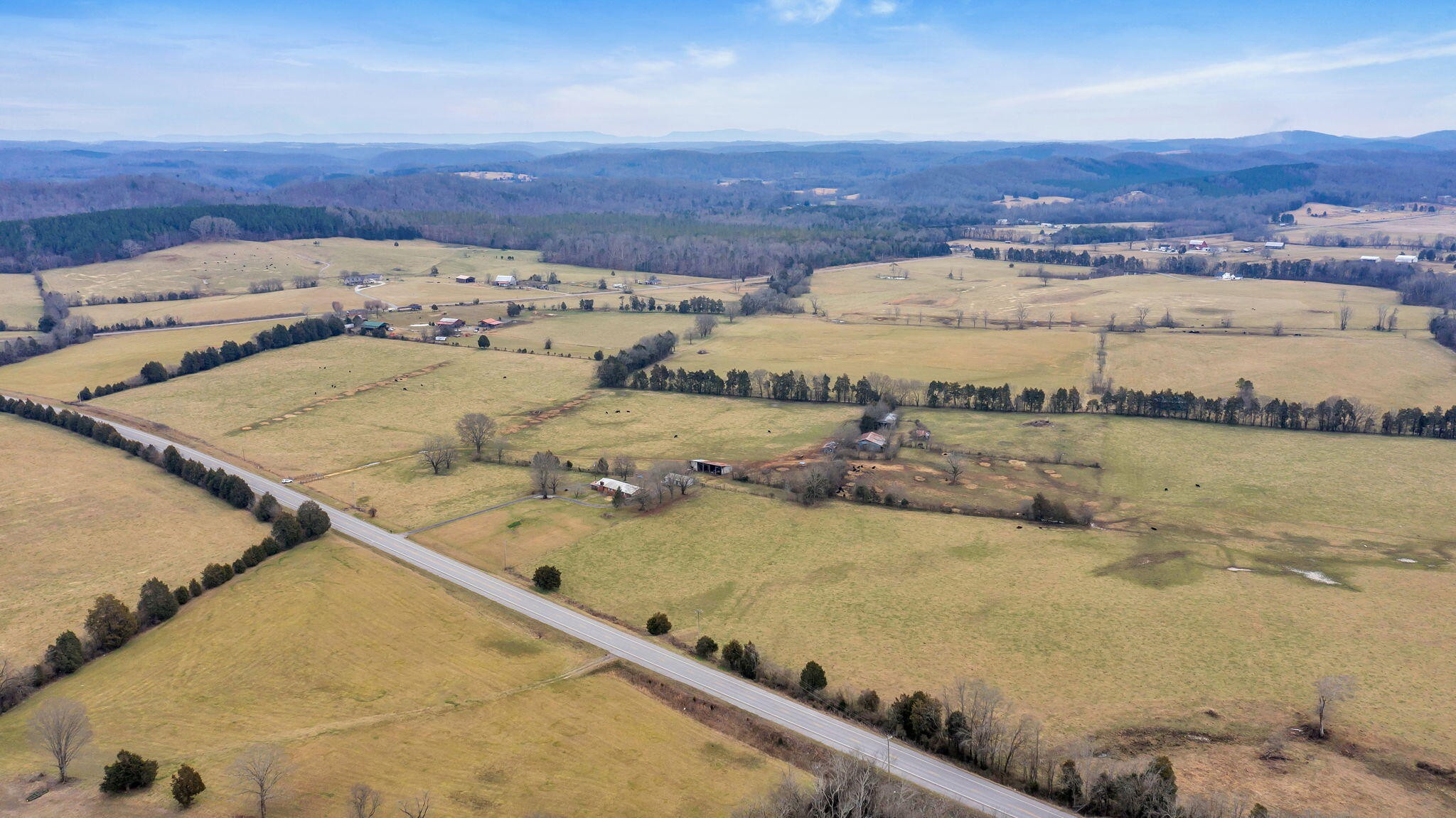 702 Highway 68 Decatur, TN 37322 - Photo 2 of 9