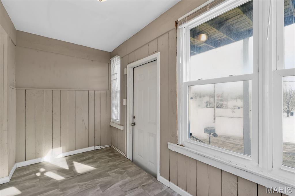 235 Military Road St. Louis, MO 63125 - Photo 8 of 34 Gallery Image 8
