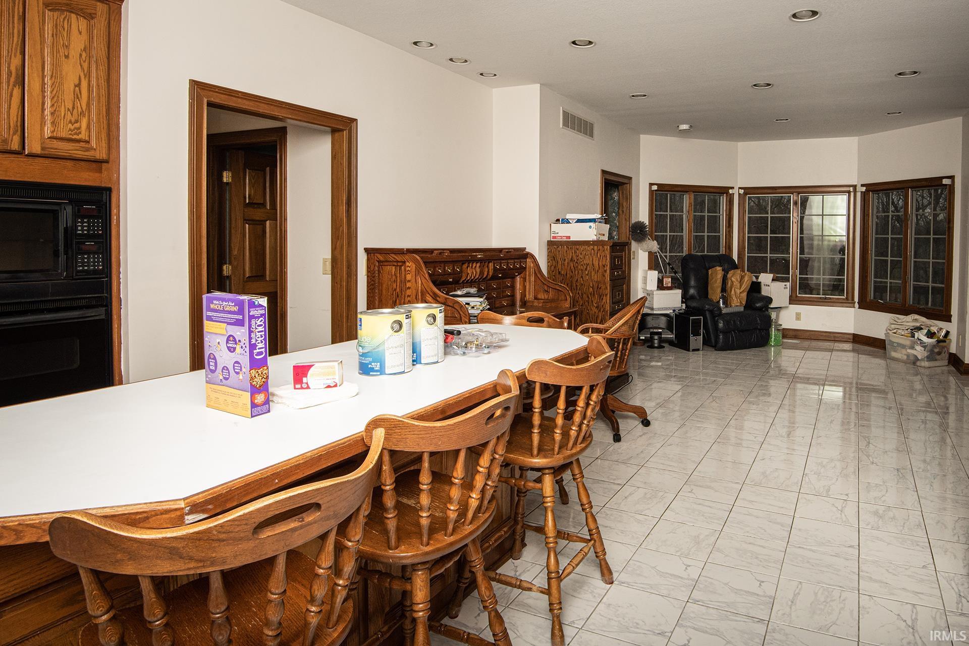 835 Atkinson Road Vincennes, IN 47591 - Photo 17 of 36 Gallery Image 17