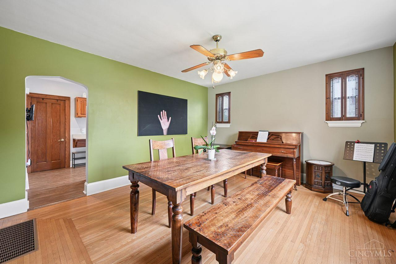 4448 Foley Road Cincinnati, OH 45238 - Photo 9 of 40