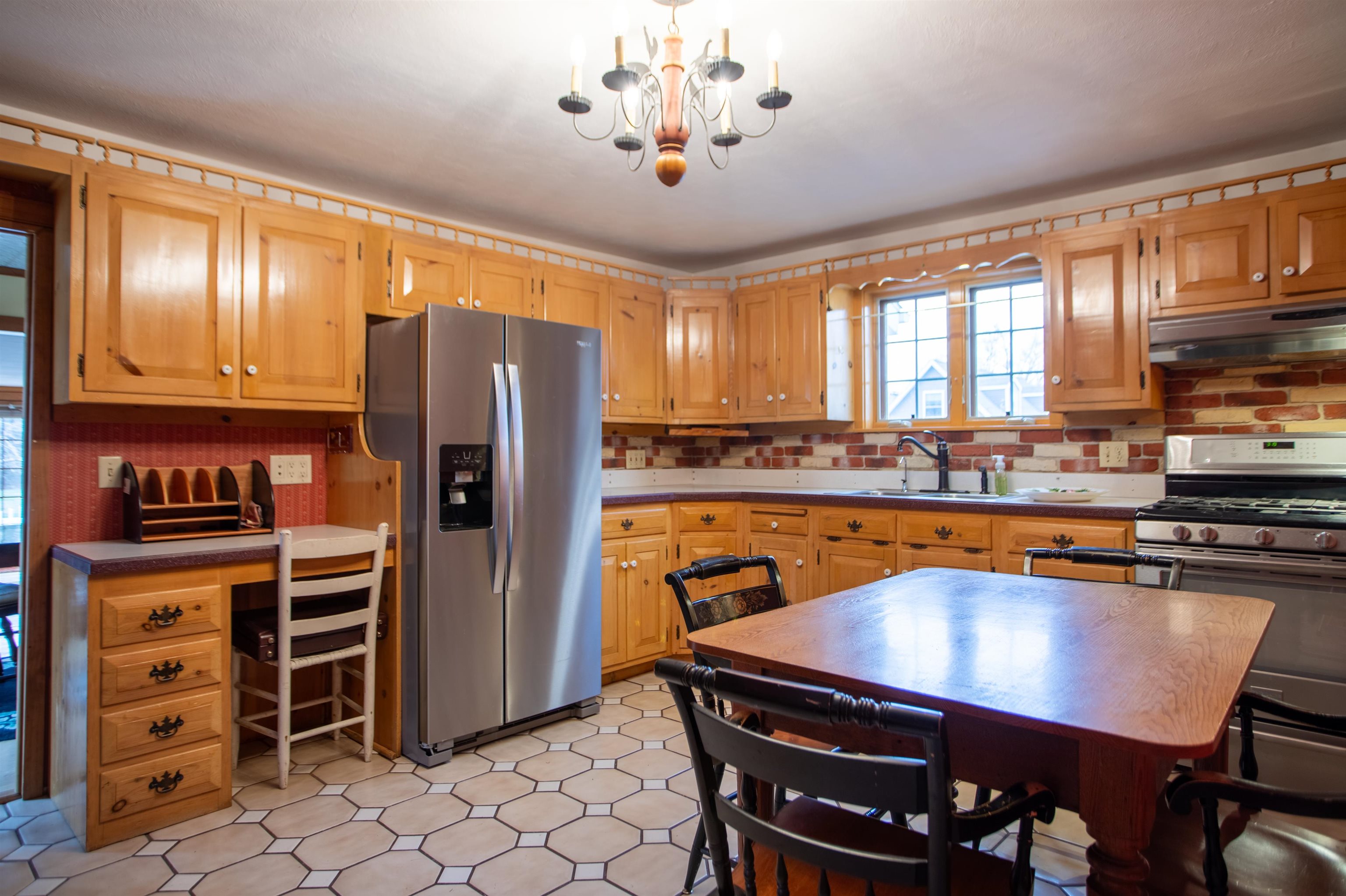 10 Acre Street Epping, NH 03042 - Photo 3 of 25