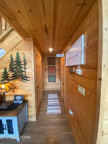 $899,900 | 2440 Breezy Road, Sevierville, TN 37876