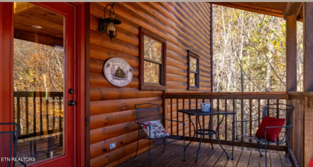 $899,900 | 2440 Breezy Road, Sevierville, TN 37876