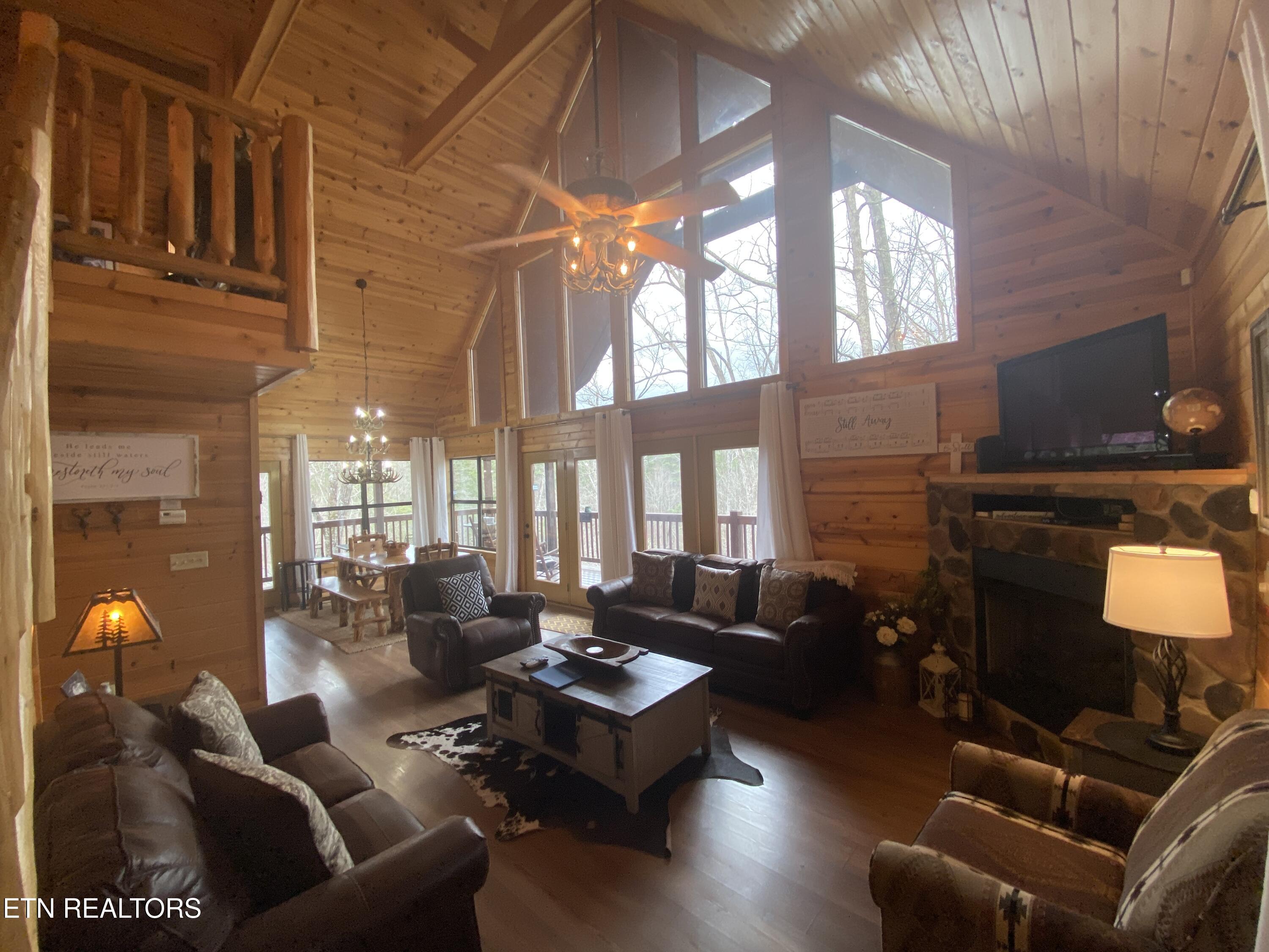 2440 Breezy Road Sevierville, TN 37876 - Photo 8 of 45 IMG-1084