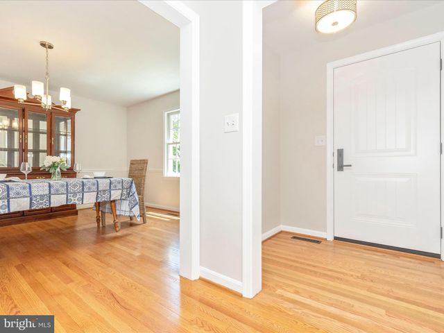 $727,500 | 10929 Bellehaven Boulevard, Damascus, MD 20872