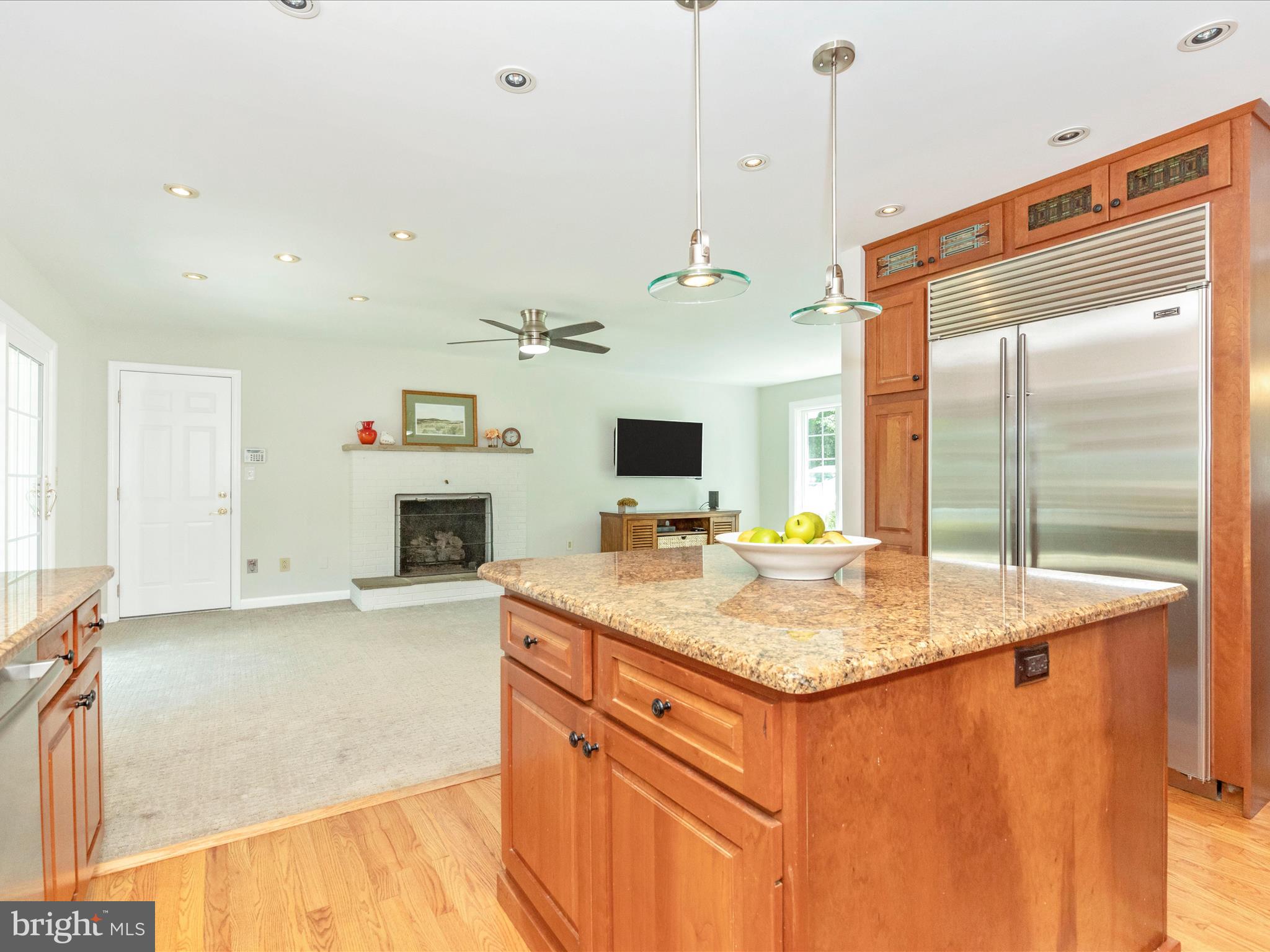 10929 Bellehaven Boulevard Damascus, MD 20872 - Photo 10 of 39 Stainless Appliances