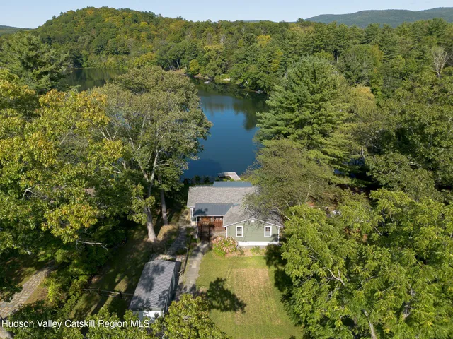 $645,000 | 1084 Lakeview Road, Copake, NY 12516