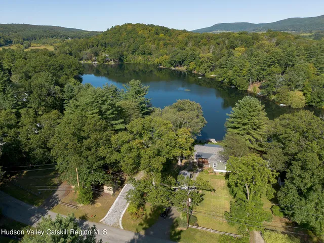 $645,000 | 1084 Lakeview Road, Copake, NY 12516